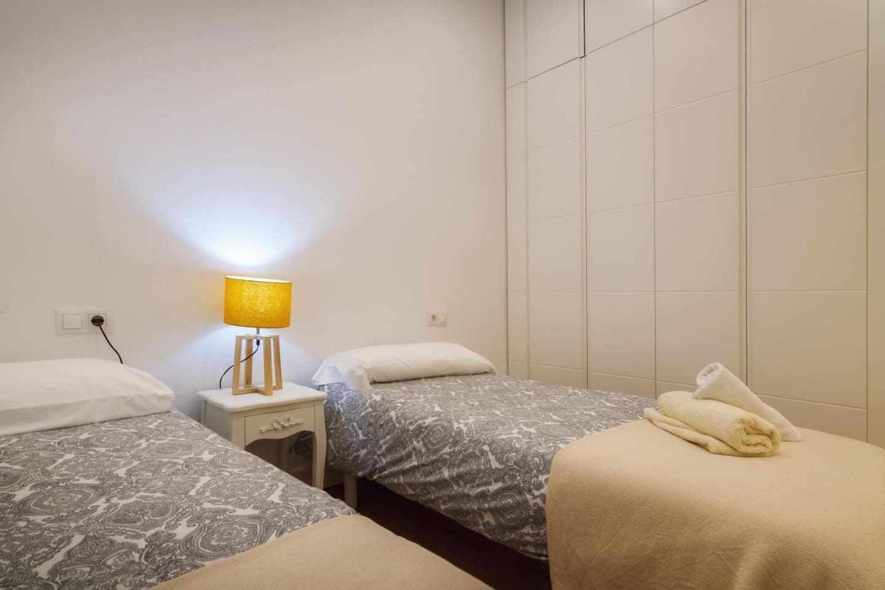 Estrena Glamour Y Guggenheim Bilbau Exterior foto