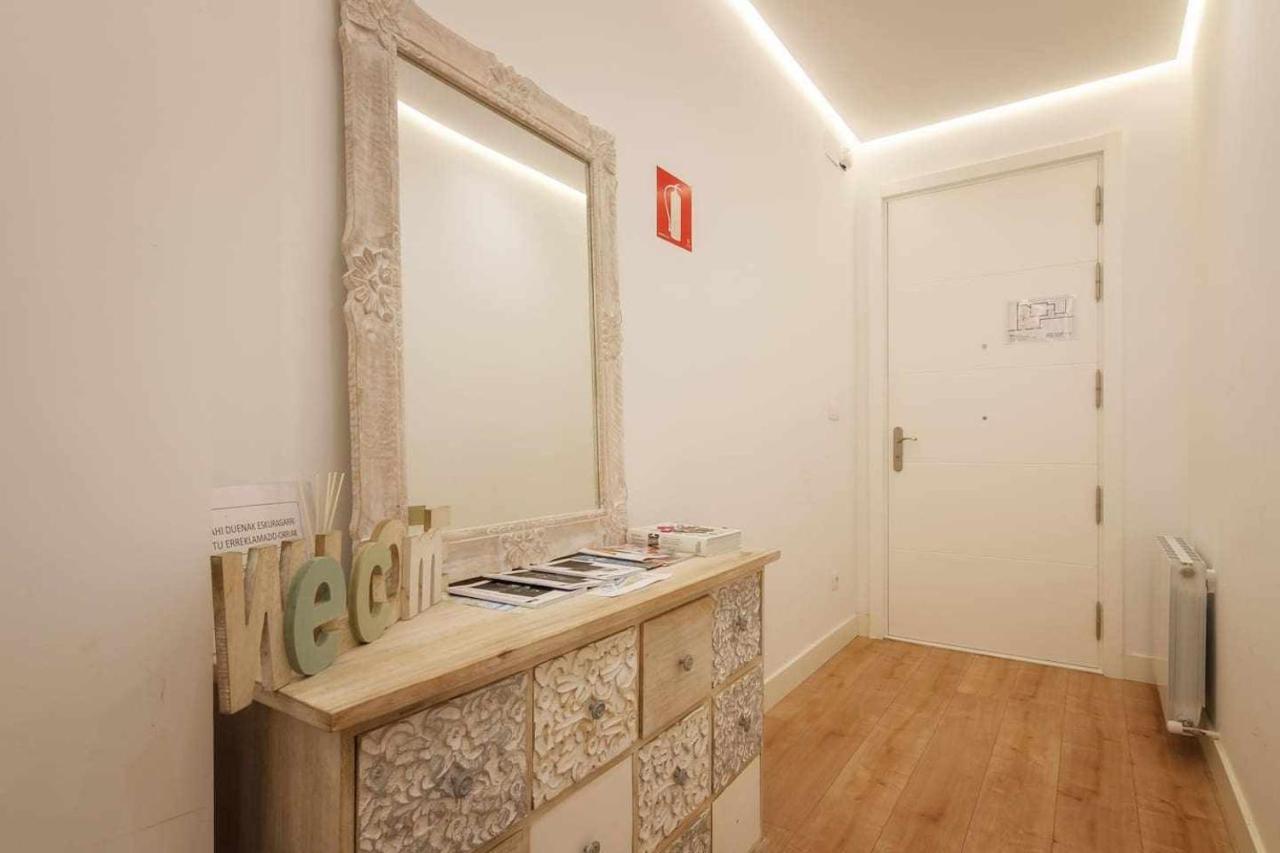 Estrena Glamour Y Guggenheim Bilbau Exterior foto